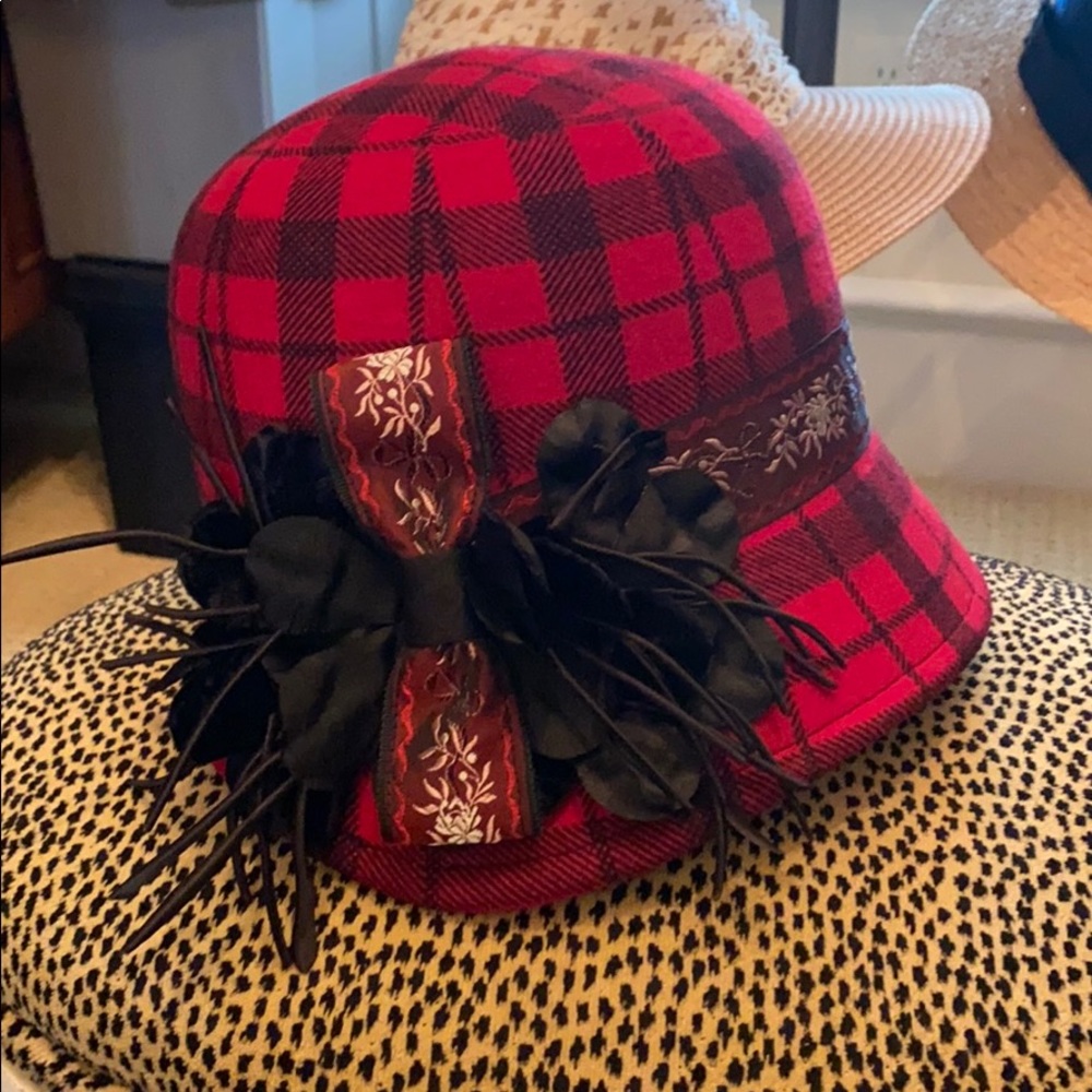 Paula Singleton Black and Red Hat
